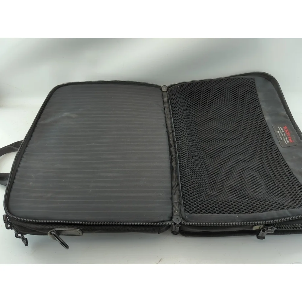 Tumi Alpha 2 15 inch Laptop Briefcase - Black